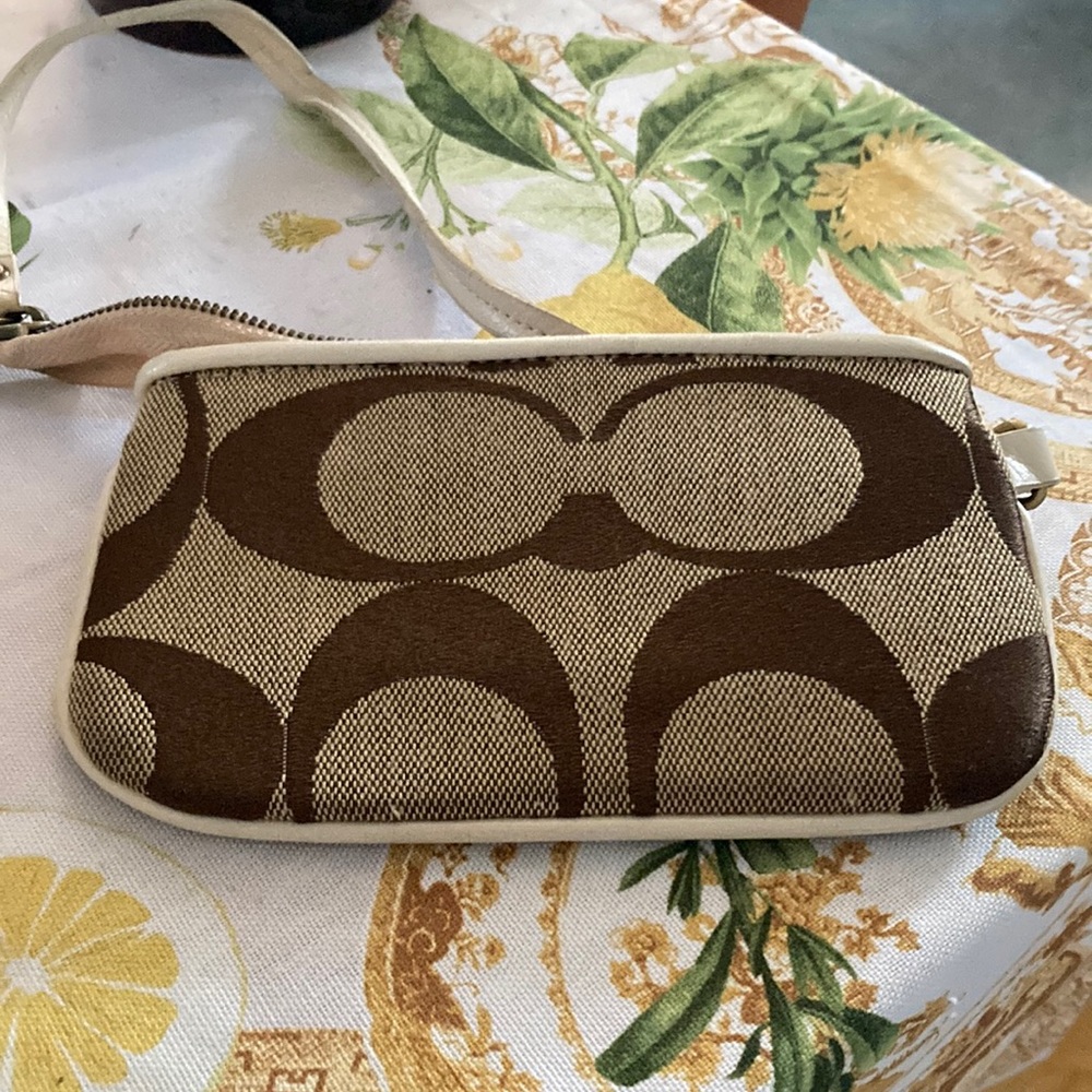 Coach Small Purse. White leather strap.